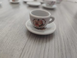 Juego de tacitas de porcelana