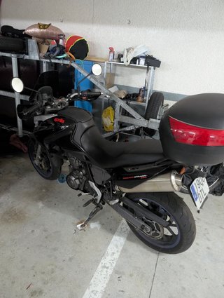 Aprilia Pegaso Strada 650 Teail Negra