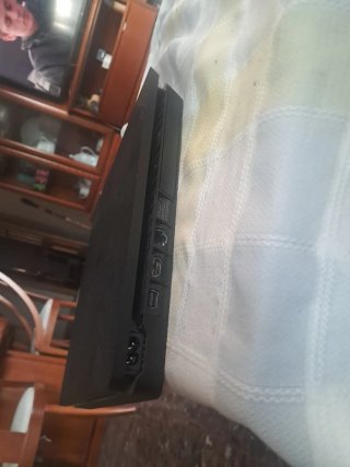 PS4 Slim Negra