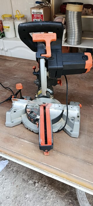 Ingletadora Evolution R210SMS 1500W Láser