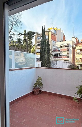 Oficina en alquiler en El Putxet i el Farró en Barcelona