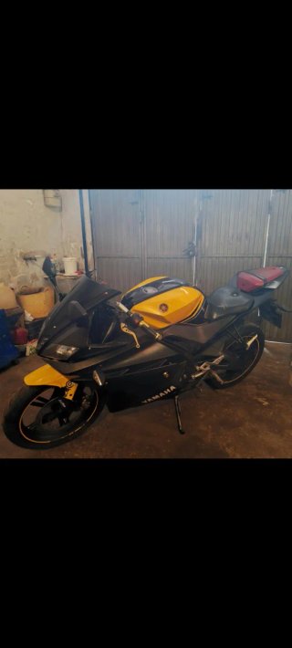 Carenado Yamaha YZF R125 2010