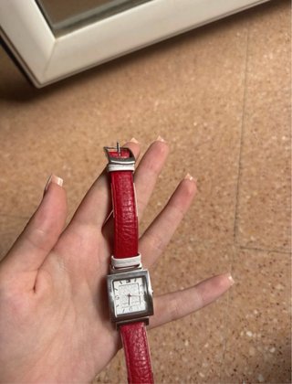 Reloj Tommy Hilfiger Cuadrado Correa Roja