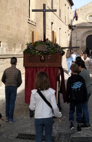 Trono paso Infantil Cruz de Mayo
