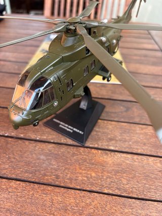 Helicóptero AW101 Merlin 1:72 Altaya