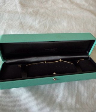 Pulsera Tiffany & Co. dorada