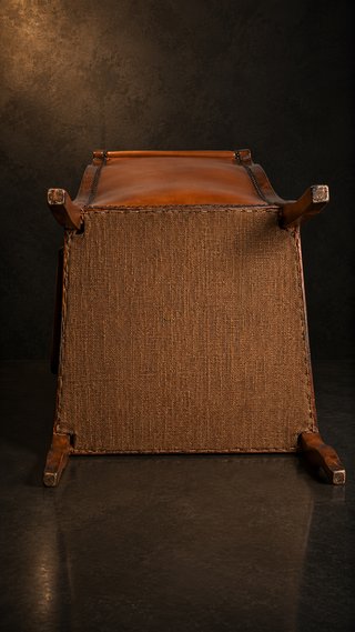 Sillón antiguo piel y madera S.XIX