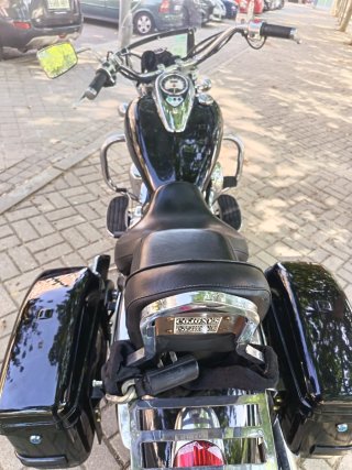 Kawasaki VN 900 Classic Negra
