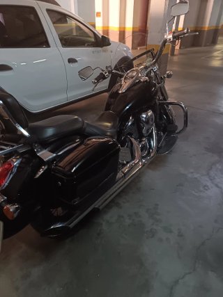 Kawasaki VN 900 Classic Negra