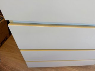 Cómoda MALM Ikea 4 cajones blanca