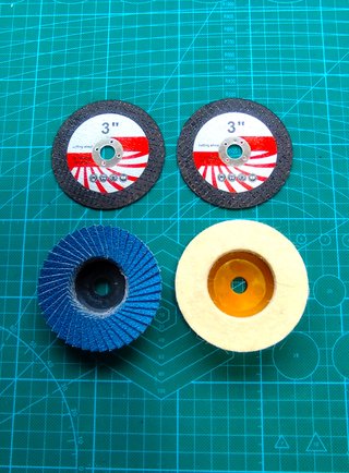 Amoladora 12V + 2 Baterías + Cargador + Maletín