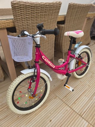 Bicicleta Conor 16 Niña con ruedines y rgalo casco