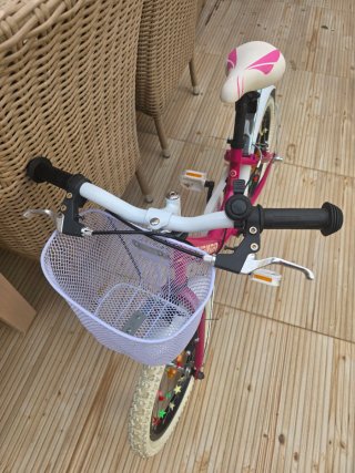 Bicicleta Conor 16 Niña con ruedines y rgalo casco
