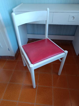 Escritorio juvenil con silla