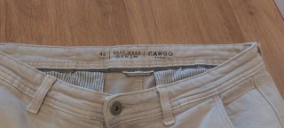 Pantalón corto cargo beige talla 42