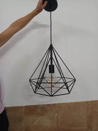 Juego de lámparas de diseño vintage industrial.