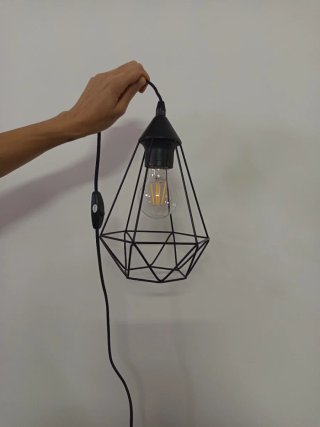 Juego de lámparas de diseño vintage industrial.