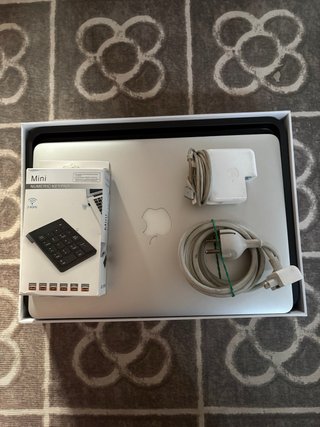 MacBook Air 2015 4GB RAM 128GB