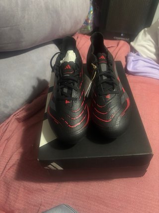 Zapatillas Adidas predator Futbol Negras y Rojas