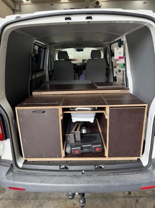 Volkswagen Transporter  2011