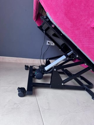Sillón Eléctrico Levanta Personas Rosa