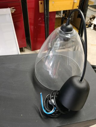 Lámpara colgante Ikea cristal y negro