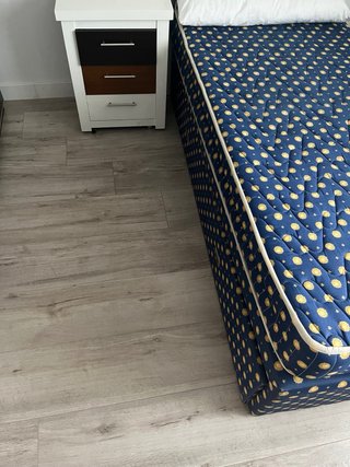 Cama nido azul y blanca