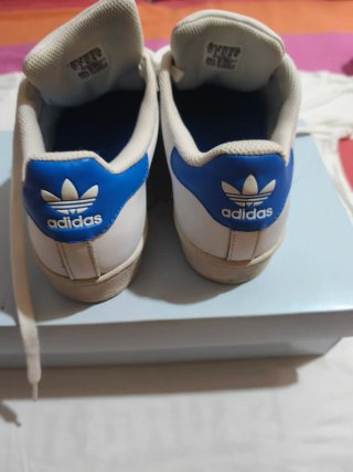 Zapatillas Adidas Superstar Blancas y Azules