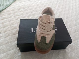 Zapatillas Sneakers Beige y Verde Talla 36
