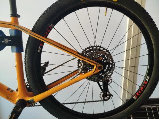 Bici MTB Specialized Epic HT Carbono