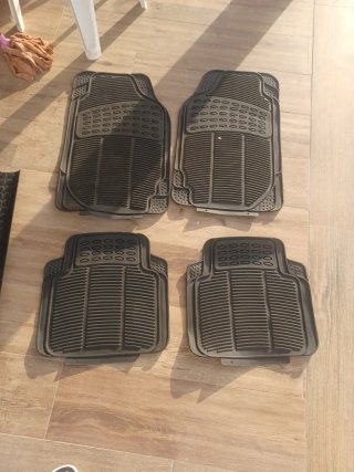 Alfombrillas de goma universales para coche