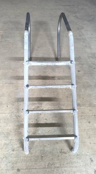 Escalera Piscina 4 Peldaños Metal