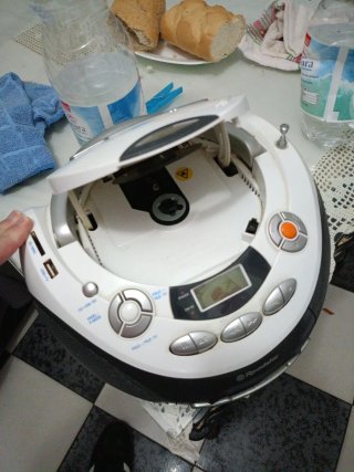 Reproductor CD Roadster Blanco y Negro