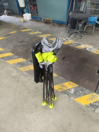 Trona plegable camping con bandeja