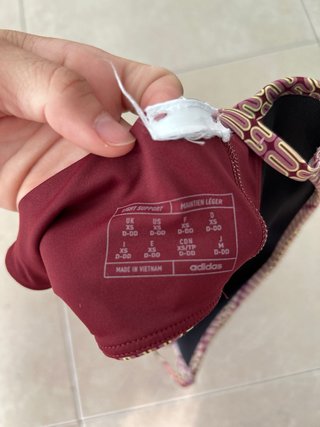 Sujetador deportivo Adidas edición especial