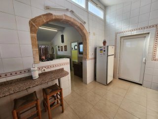 Venta de chalet con luz, agua, Piscina etc.