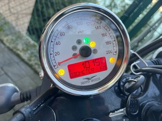 Moto Guzzi V9 Roamer 2018+baúl y casco/ropa lluvia