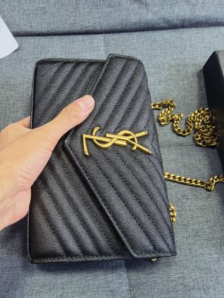Bolso YSL Negro Cadena Dorada