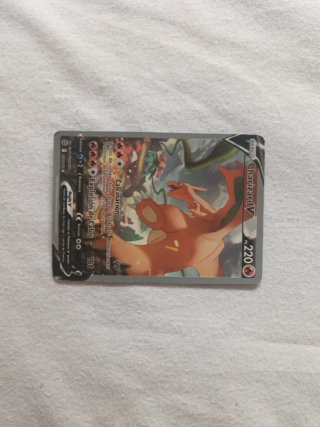 Cartas Pokémon Charizard V y VSTAR