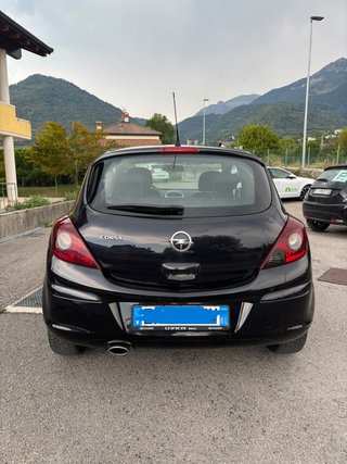 Opel Corsa 1.4 Benzina – OK NEOPATENTATI