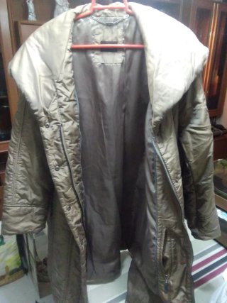 Abrigo de invierno mujer dorado