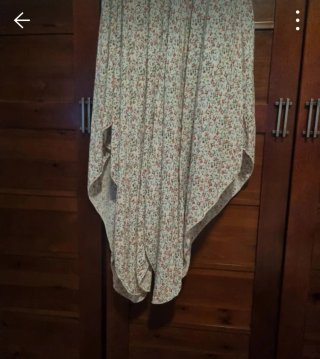 Vestido tirante fino estampado flores