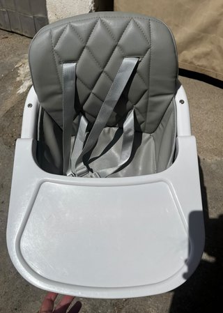 Trona bebé gris con asiento acolchado