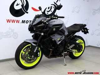 YAMAHA MT-10