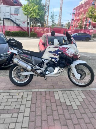 Honda Africa Twin 750 RD07a