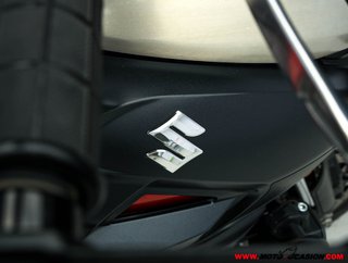 SUZUKI V-STROM 1000