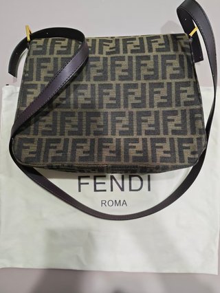Borsa Fendi Baguette grande originale con due cinture