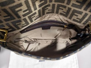 Borsa Fendi Baguette grande originale con due cinture
