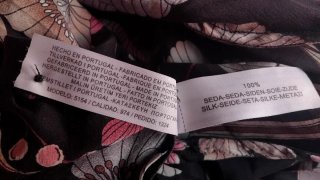 Camisa cruzada de seda estampada