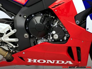 HONDA CBR 1000 RR-R FIREBLADE